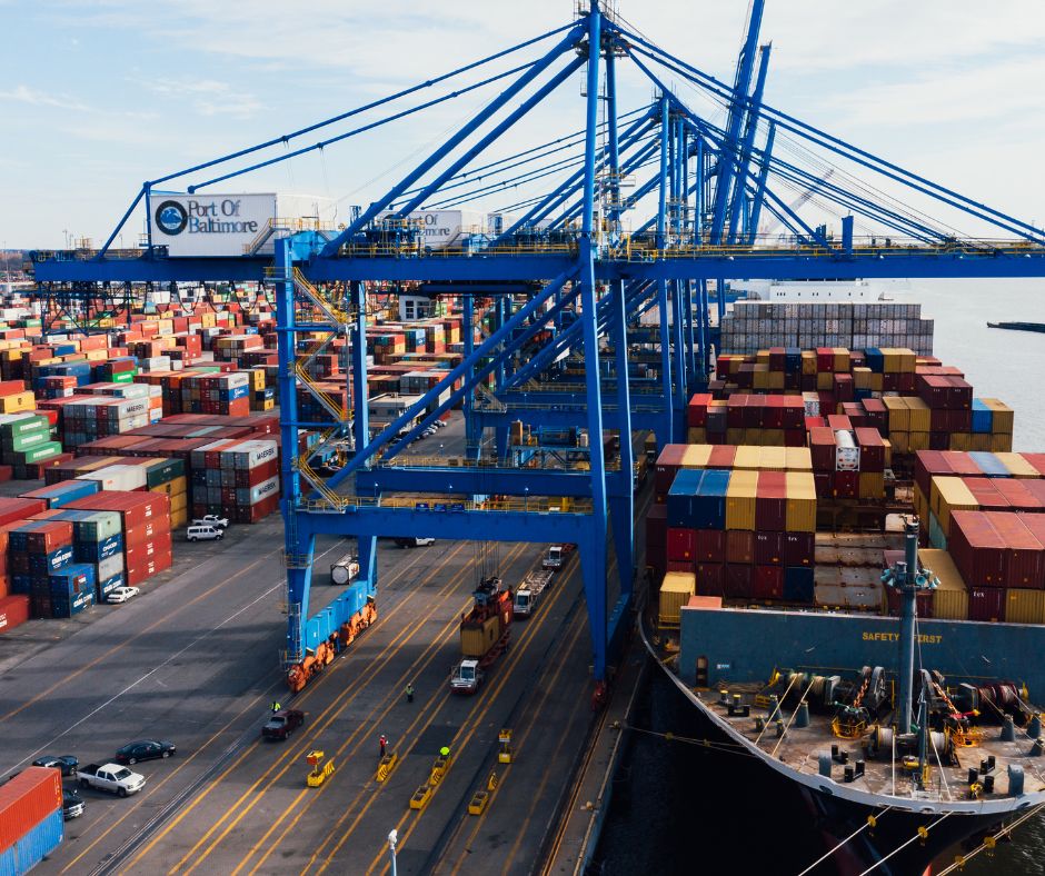 Licenciatura en Comercio y Logística Internacional